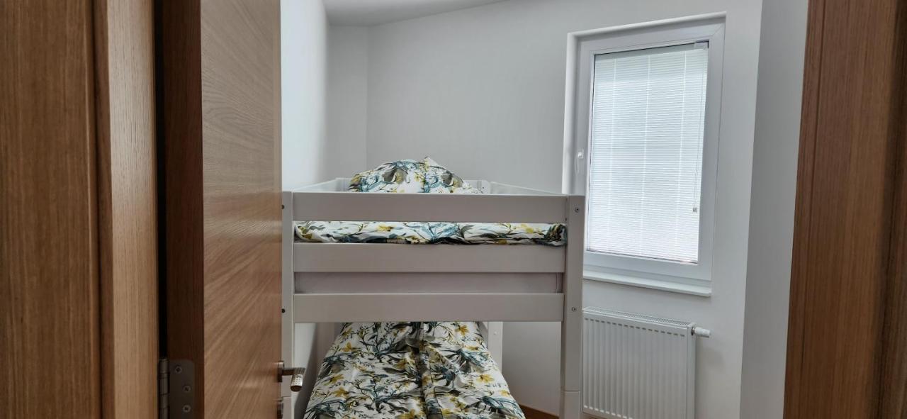 Brand New Two Bedroom And One Living Room Apartment In A Great Location! SJJ Esterno foto